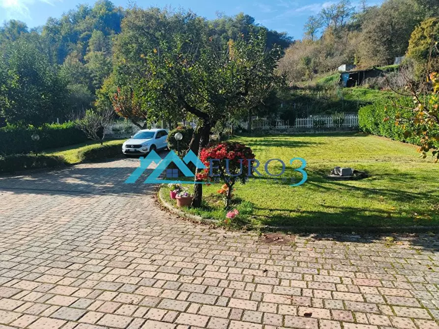 Immagine 17 di Casa indipendente in vendita  in STRADA SALARE a Roccafluvione