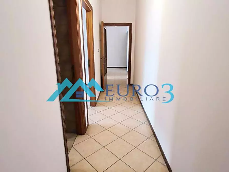 Immagine 2 di Appartamento in vendita  in VIA ALESSANDRIA a Folignano