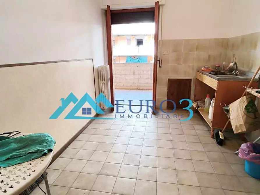 Immagine 6 di Appartamento in vendita  in VIA ALESSANDRIA a Folignano