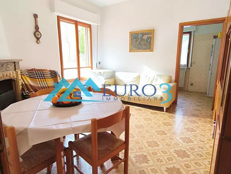 Immagine 5 di Appartamento in vendita  a Castignano