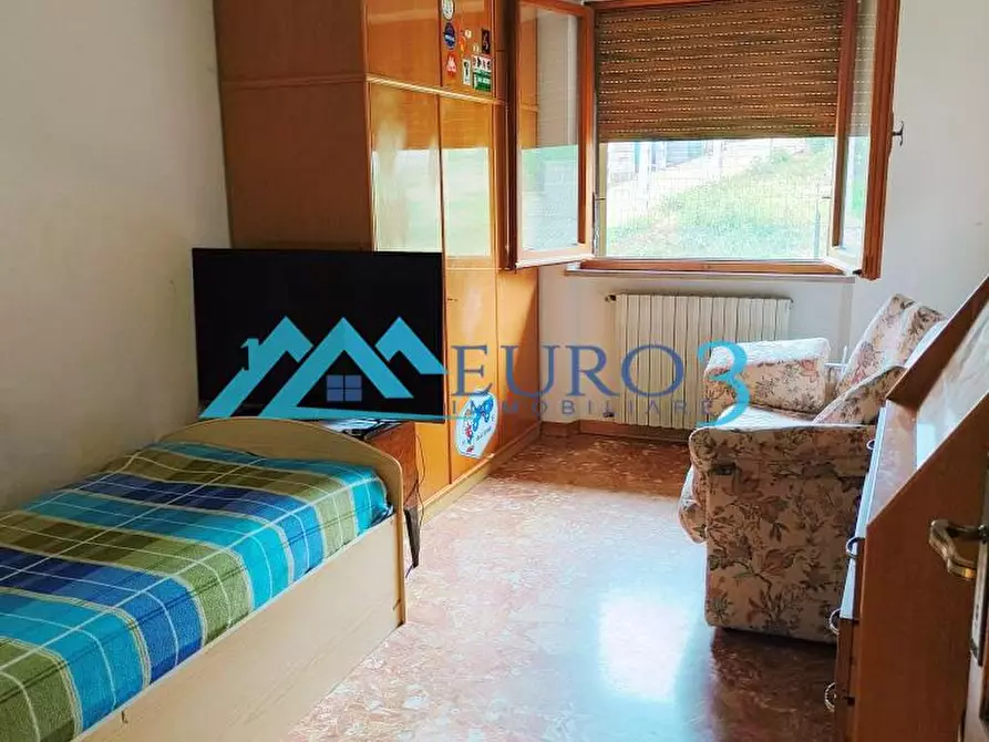 Immagine 17 di Appartamento in vendita  a Castignano