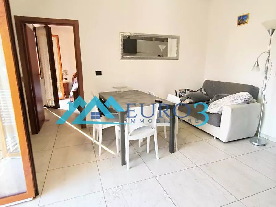 Immagine 5 di Appartamento in vendita  in STRADA CASACAGNANO a Roccafluvione