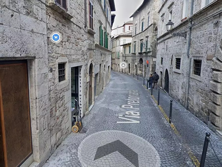 Immagine 3 di Locale commerciale in vendita  in VIA PRETORIANA a Ascoli Piceno