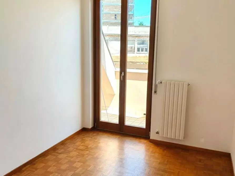 Immagine 29 di Attico in vendita  in VIA CAPITOLINA a Ascoli Piceno