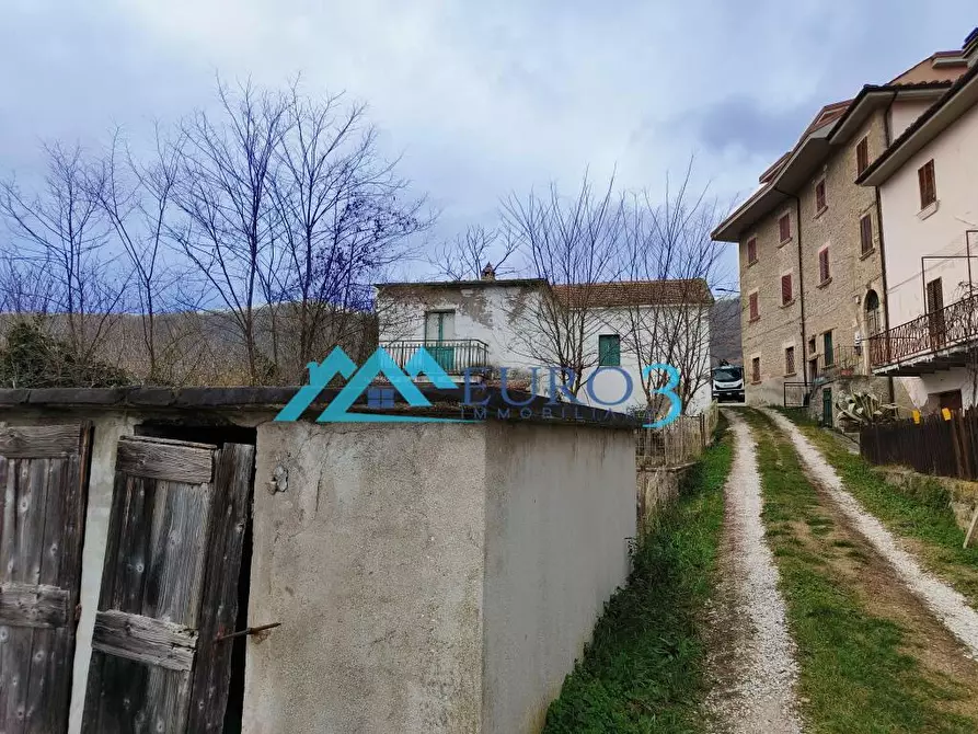Immagine 3 di Casa indipendente in vendita  in FRAZIONE CAPODIPIANO a Venarotta