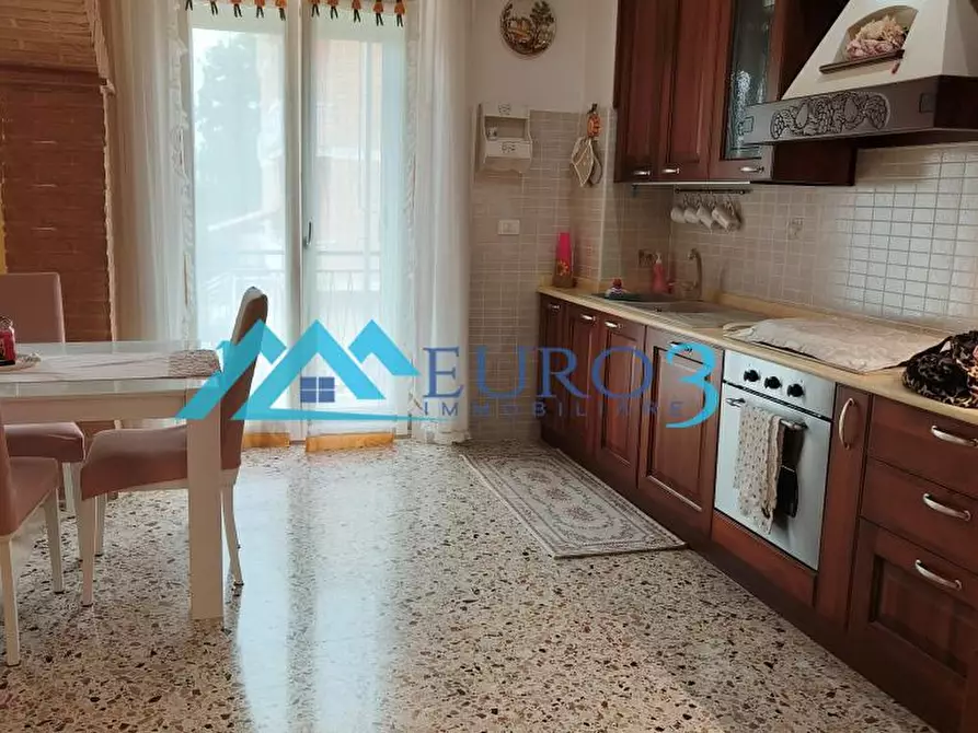 Immagine 12 di Appartamento in vendita  in VIA PICENO APRUTINA a Ascoli Piceno