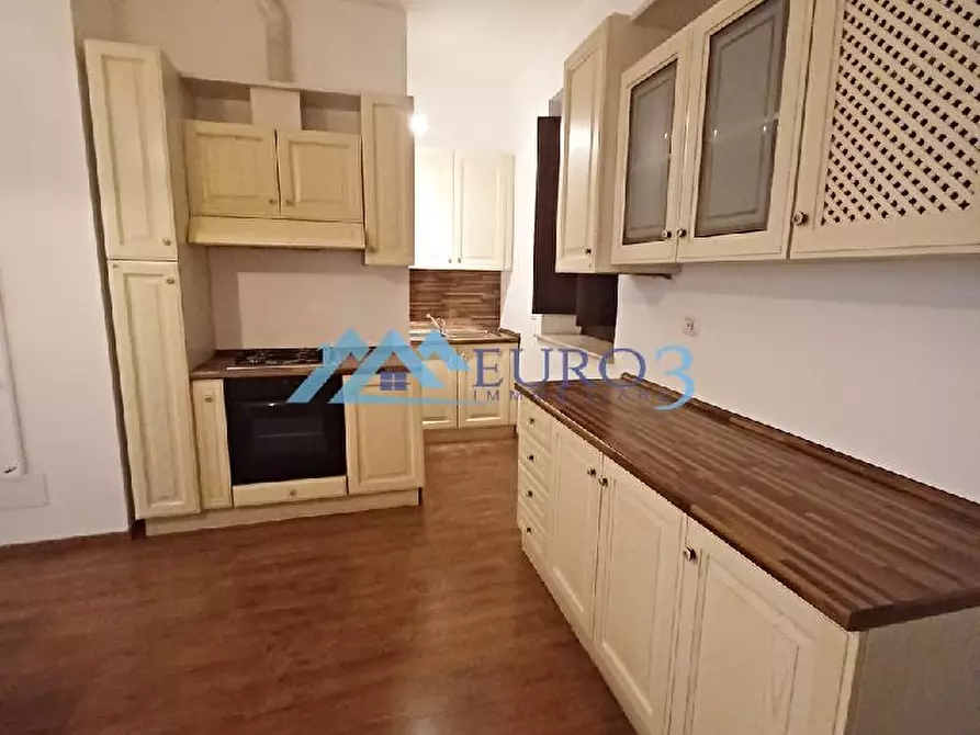 Immagine 10 di Appartamento in affitto  a Ascoli Piceno