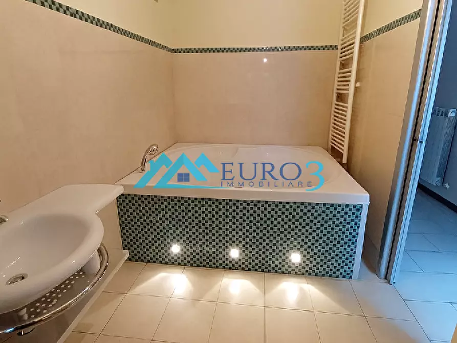 Immagine 2 di Appartamento in vendita  in VIA ASSISI, 104 a Folignano