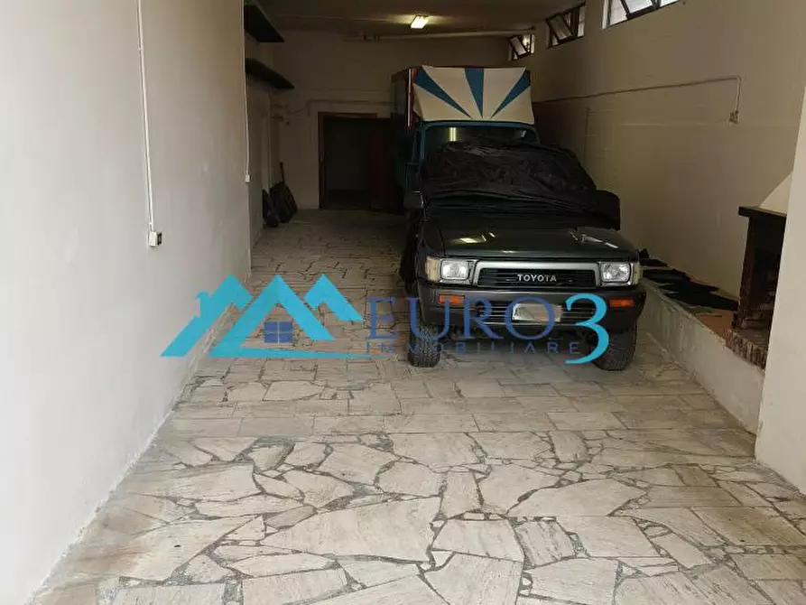 Immagine 2 di Garage in vendita  in VIA DELLE CAMPANULE a Ascoli Piceno