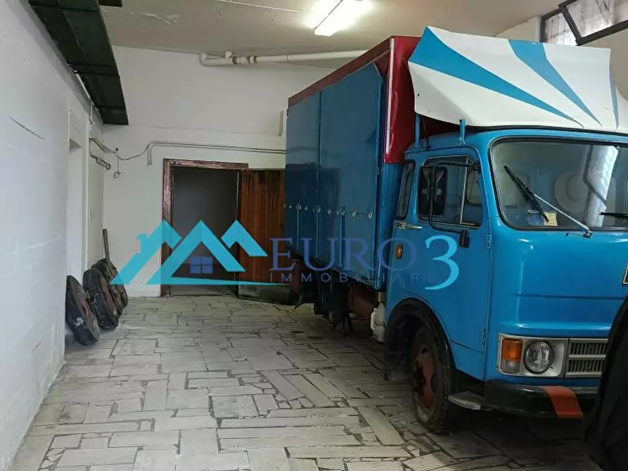 Immagine 6 di Garage in vendita  in VIA DELLE CAMPANULE a Ascoli Piceno