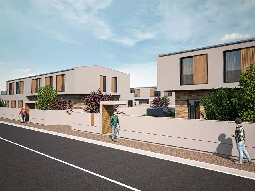 Immagine 3 di Appartamento in vendita  in VIA DELLA RESISTENZA 1  a Castel Di Lama