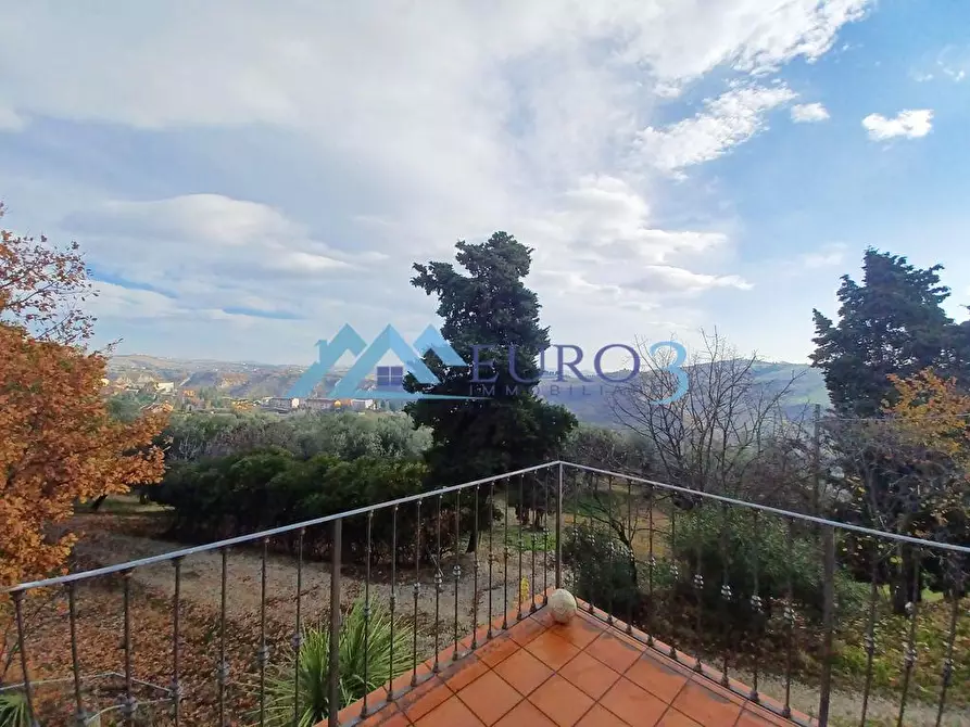 Immagine 5 di Casa indipendente in vendita  in CONTRADA VALLE ORTA N. 78 a Appignano Del Tronto