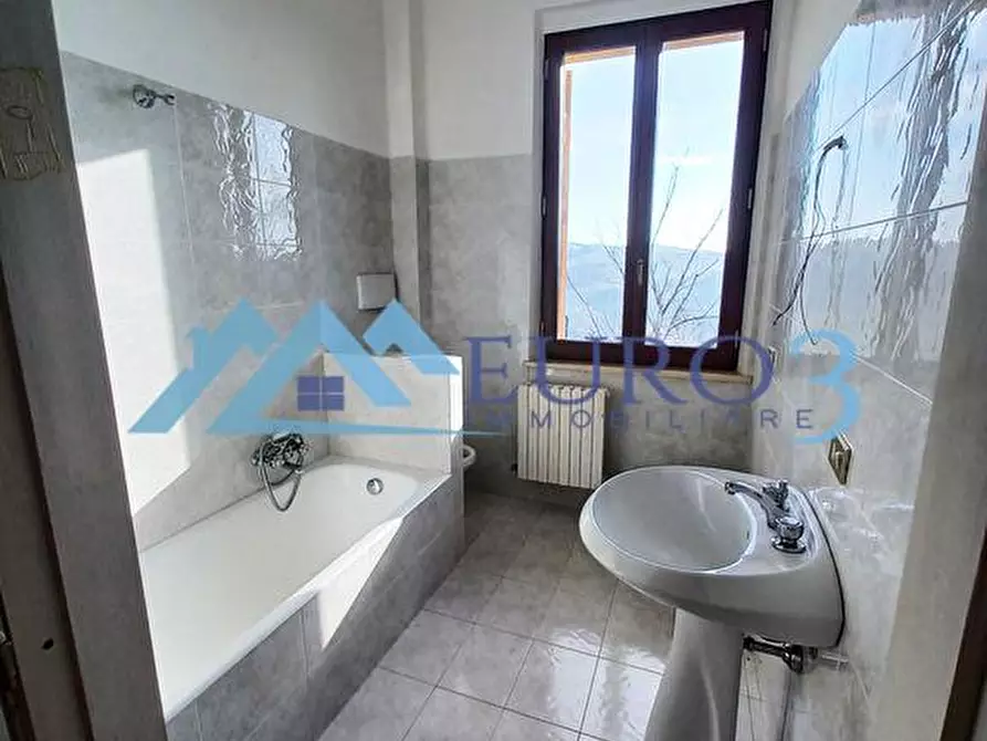 Immagine 7 di Casa indipendente in vendita  in CONTRADA VALLE ORTA N. 78 a Appignano Del Tronto