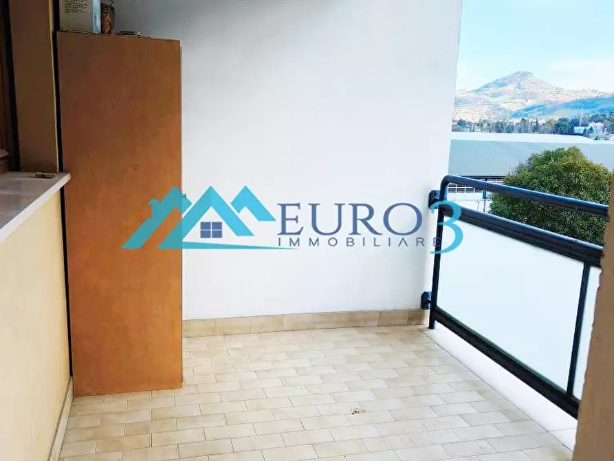 Immagine 12 di Appartamento in vendita  in VIALE DEI PLATANI,40 a Ascoli Piceno