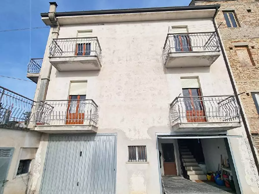Immagine 12 di Porzione di casa in vendita  a Montefiore Dell'aso