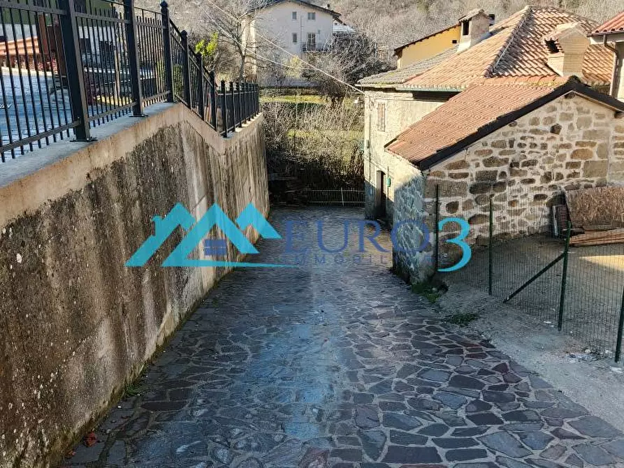 Immagine 3 di Terratetto in vendita  in FRAZIONE MIGLIARELLI a Montegallo