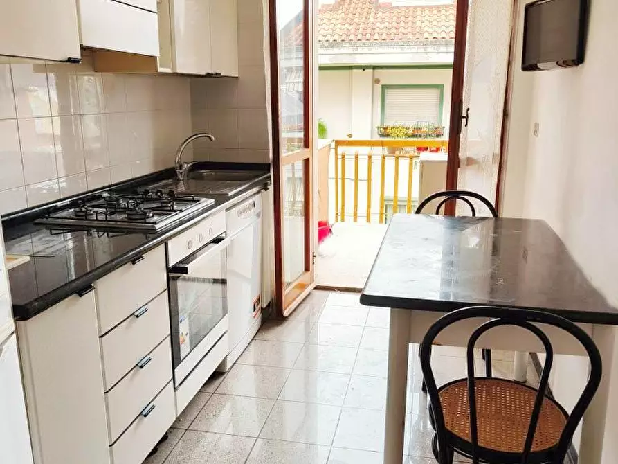 Immagine 8 di Appartamento in vendita  in VIA PERUGIA,35 a Ascoli Piceno