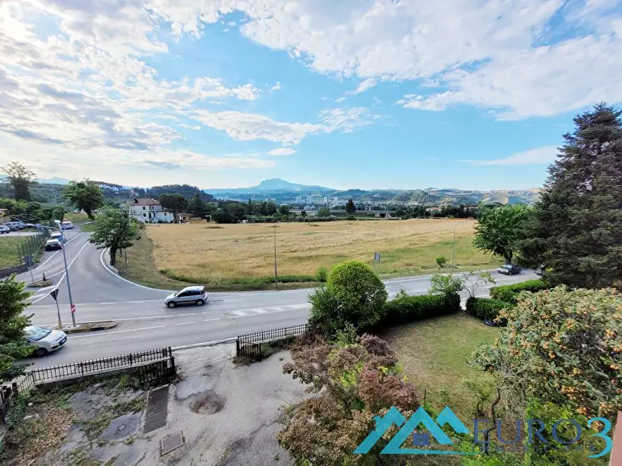 Immagine 11 di Appartamento in vendita  in VIA ASSISI 20 a Folignano