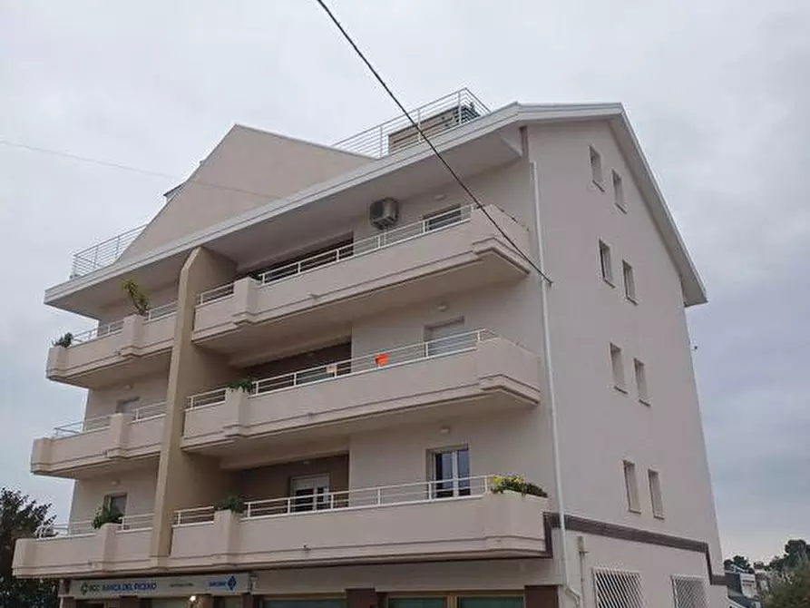 Immagine 1 di Appartamento in vendita  in VIALE RIMEMBRANZE INT.10 a Appignano Del Tronto