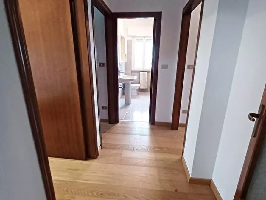 Immagine 11 di Appartamento in vendita  in VIALE RIMEMBRANZE INT.10 a Appignano Del Tronto