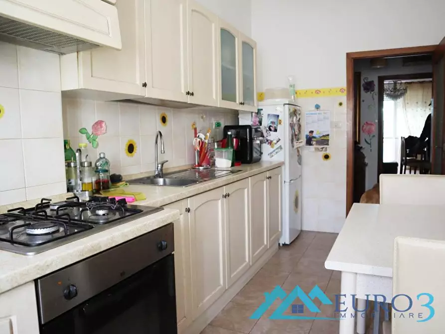 Immagine 12 di Appartamento in vendita  in VIA OSIMO N.6 a Ascoli Piceno