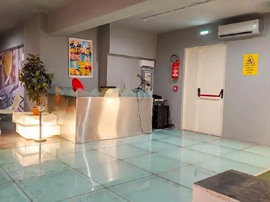 Immagine 2 di Locale commerciale in vendita  in VIA DEL TRIVIO N.1 a Ascoli Piceno