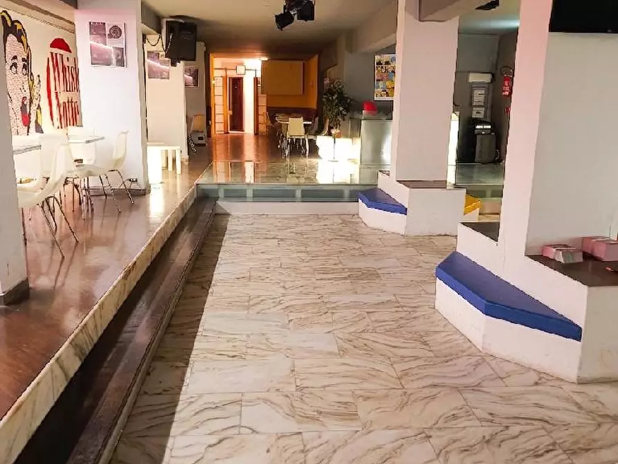 Immagine 4 di Locale commerciale in vendita  in VIA DEL TRIVIO N.1 a Ascoli Piceno