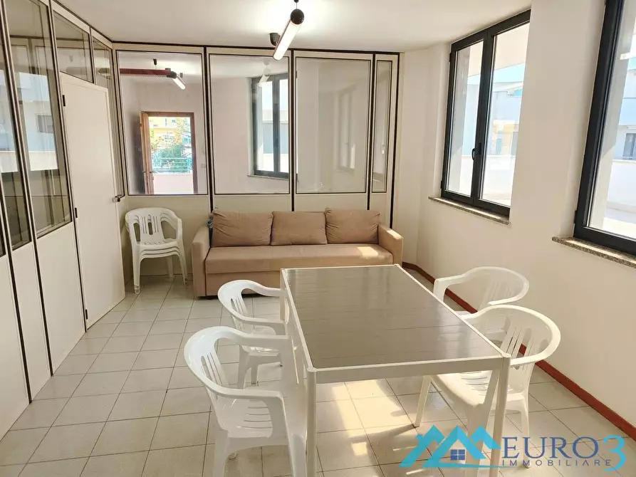Immagine 4 di Ufficio in affitto  in VIALE ALCIDE DE GASPERI N.69 a Monteprandone