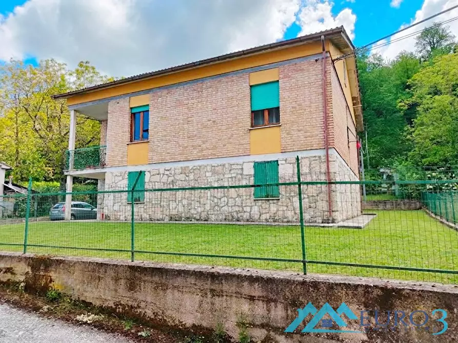 Immagine 11 di Casa indipendente in vendita  in FRAZIONE ILLICE a Comunanza