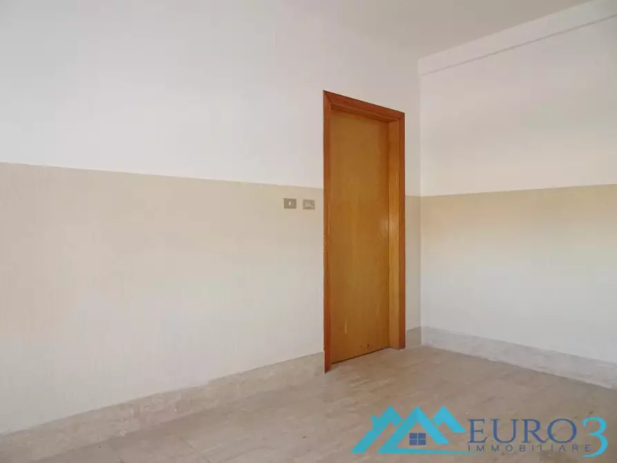 Immagine 11 di Appartamento in vendita  a Colli Del Tronto