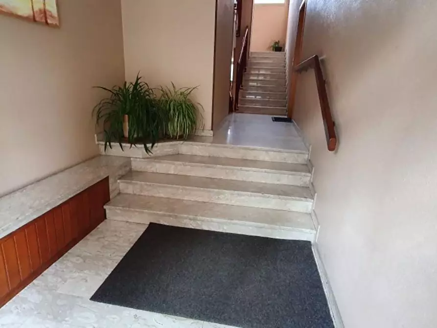 Immagine 12 di Appartamento in vendita  in VIA FOSCOLO a Pesaro