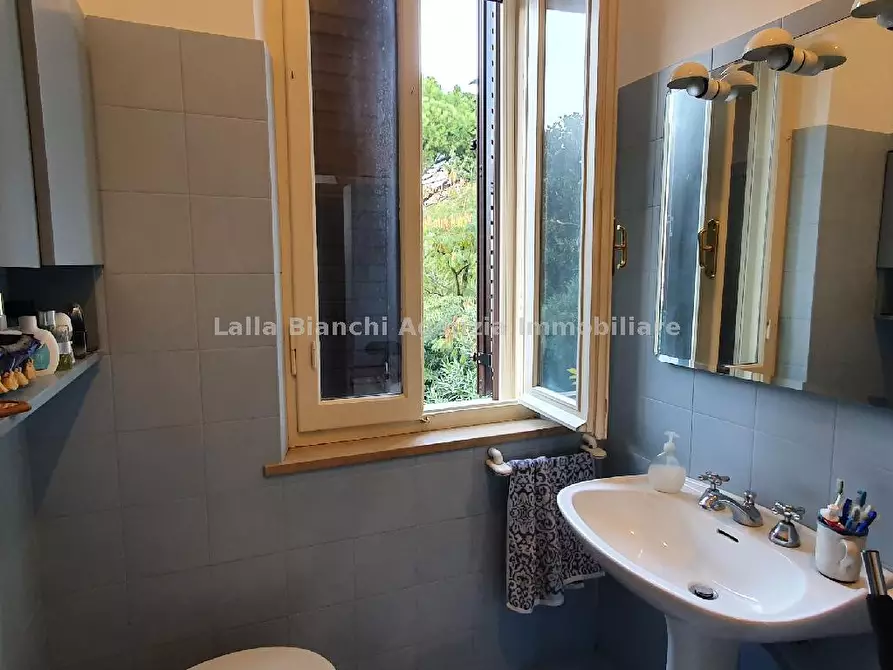 Immagine 12 di Appartamento in vendita  in VIALE CESARE BATTISTI, 12 a Pesaro