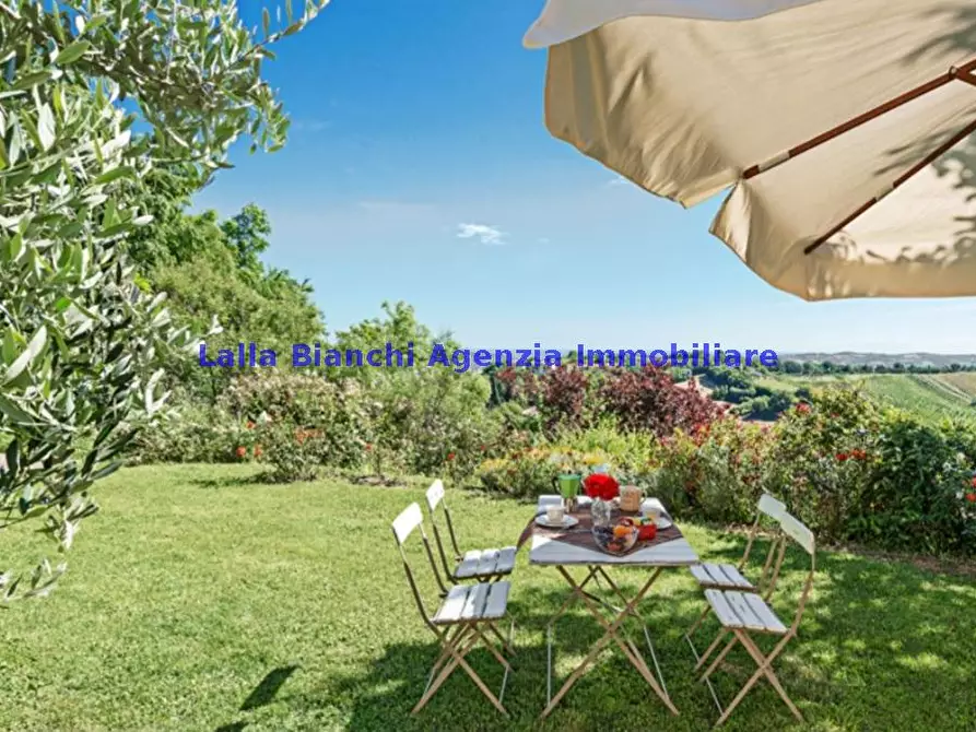 Immagine 5 di Rustico / casale in vendita  in STRADA DI SAN DONATO, 50 a Pesaro