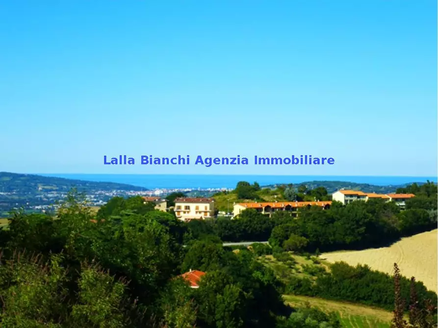 Immagine 11 di Rustico / casale in vendita  in STRADA DI SAN DONATO, 50 a Pesaro