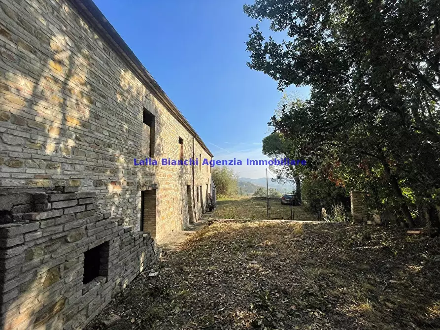 Immagine 21 di Rustico / casale in vendita  in STRADA FERRIERA  a Pesaro