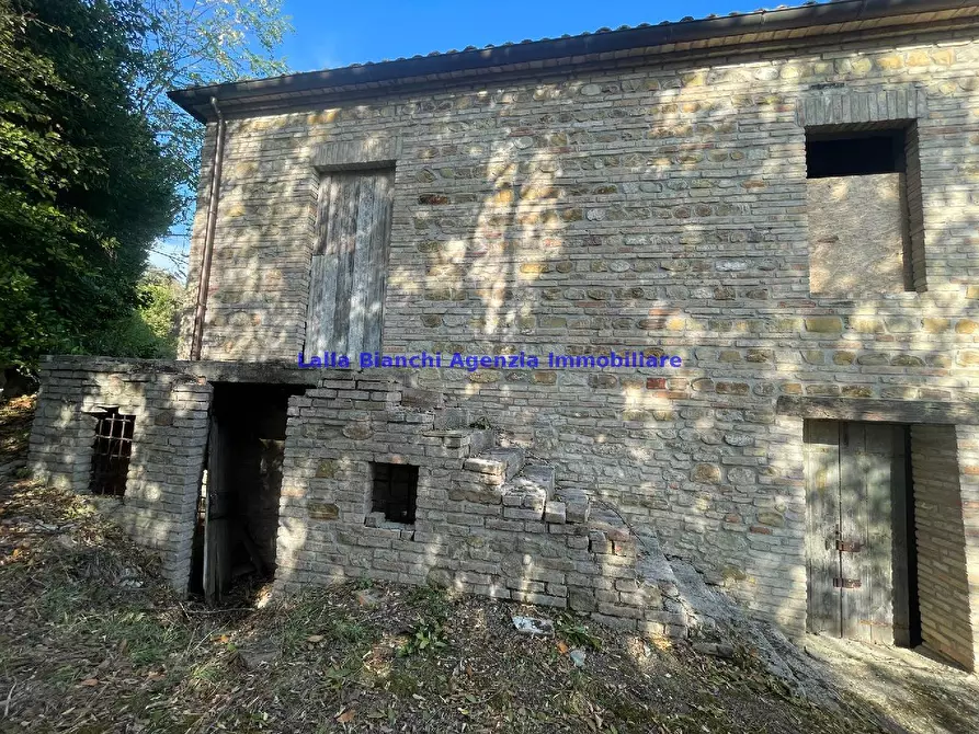 Immagine 23 di Rustico / casale in vendita  in STRADA FERRIERA  a Pesaro