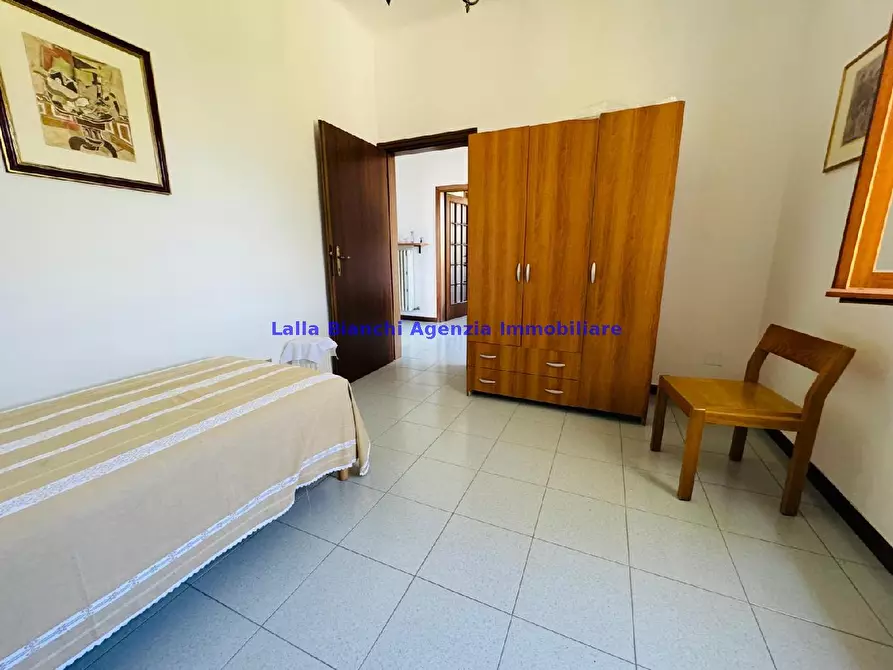 Immagine 17 di Appartamento in vendita  in STRADA VALLE DEI CASTAGNI  a Pesaro