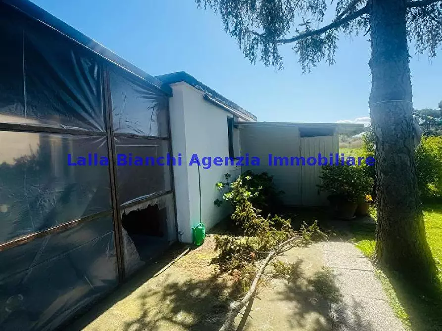 Immagine 22 di Appartamento in vendita  in STRADA VALLE DEI CASTAGNI  a Pesaro