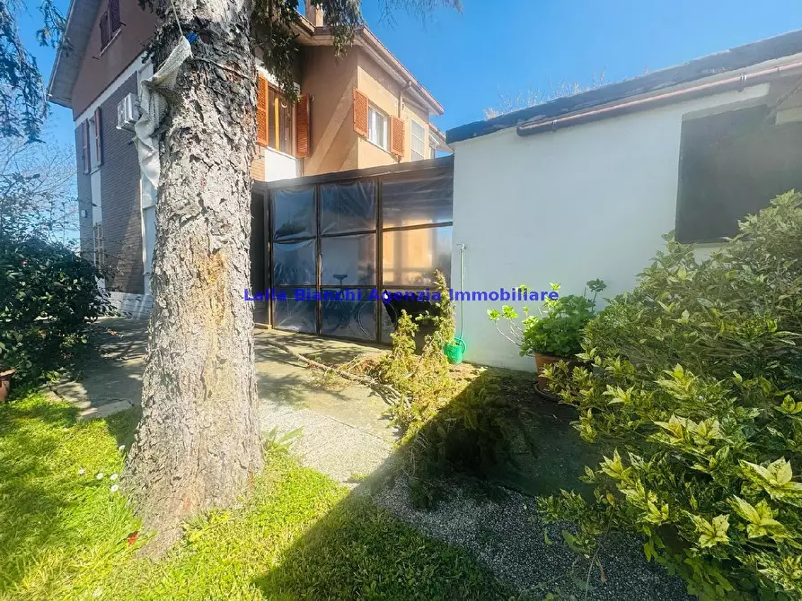 Immagine 25 di Appartamento in vendita  in STRADA VALLE DEI CASTAGNI  a Pesaro