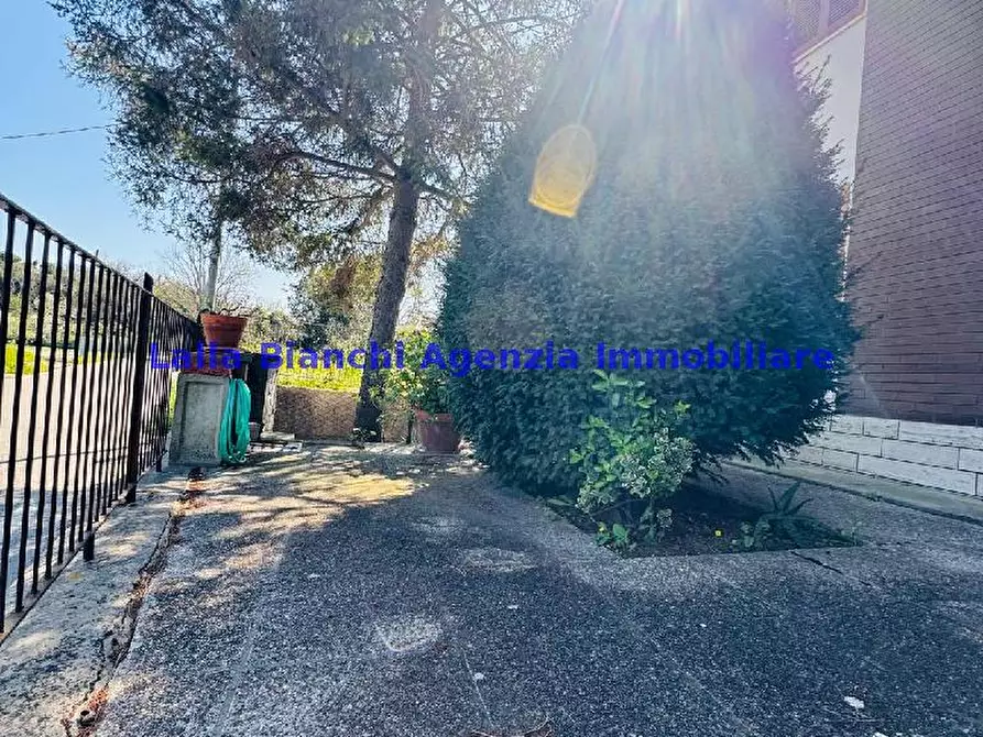 Immagine 28 di Appartamento in vendita  in STRADA VALLE DEI CASTAGNI  a Pesaro