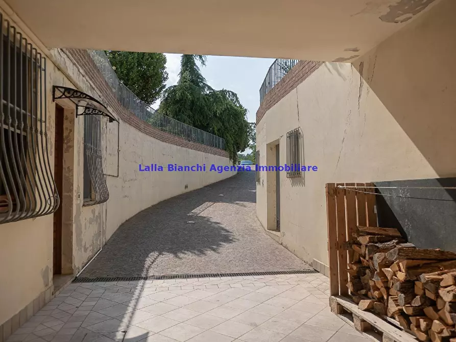 Immagine 146 di Villa in vendita  in STRADA MADONNA DEI MAZZA a Pesaro