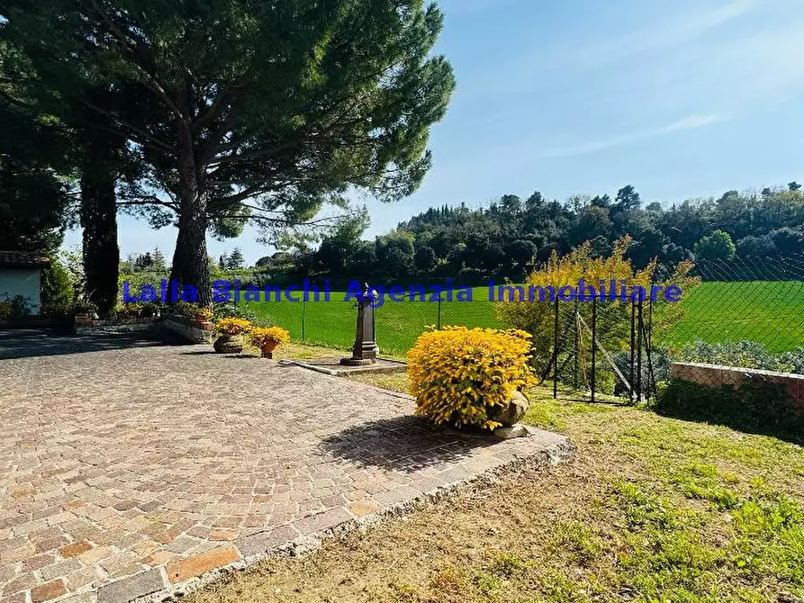 Immagine 7 di Rustico / casale in vendita  in STRADA SANT'ANDREA IN VILLIS a Pesaro