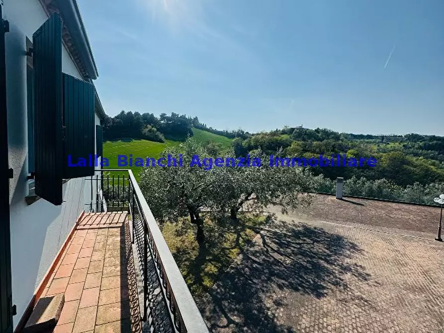 Immagine 13 di Rustico / casale in vendita  in STRADA SANT'ANDREA IN VILLIS a Pesaro