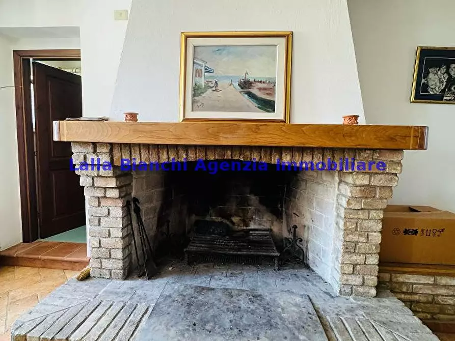 Immagine 16 di Rustico / casale in vendita  in STRADA SANT'ANDREA IN VILLIS a Pesaro