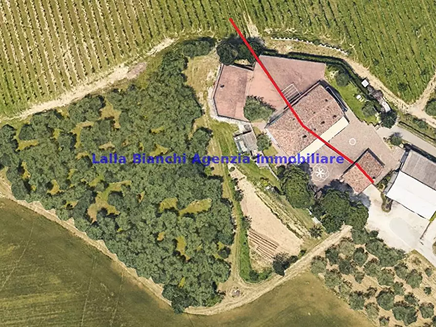 Immagine 27 di Rustico / casale in vendita  in STRADA SANT'ANDREA IN VILLIS a Pesaro