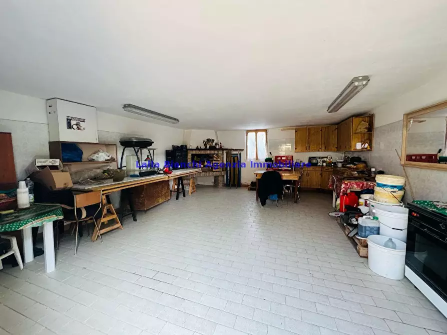 Immagine 31 di Rustico / casale in vendita  in STRADA SANT'ANDREA IN VILLIS a Pesaro