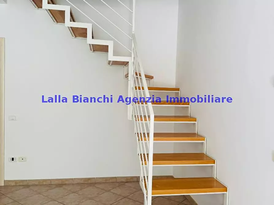 Immagine 10 di Appartamento in vendita  in VIA MONTI 31 a Pesaro