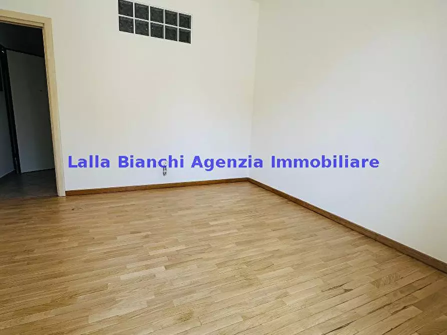 Immagine 18 di Appartamento in vendita  in VIA MONTI 31 a Pesaro