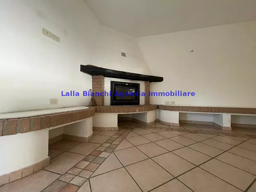 Immagine 11 di Appartamento in vendita  in LOCALITA' RONCOSAMBACCIO  a Fano