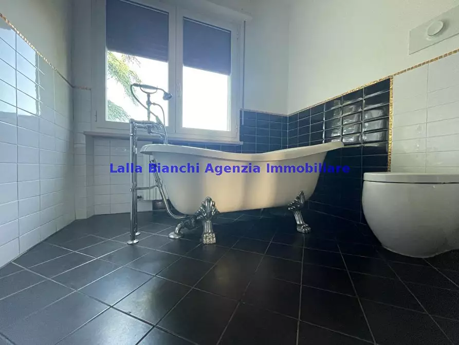 Immagine 15 di Appartamento in vendita  in LOCALITA' RONCOSAMBACCIO  a Fano